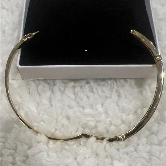 14K Gold Diamond Hinged Bangle - Picture 6 of 6